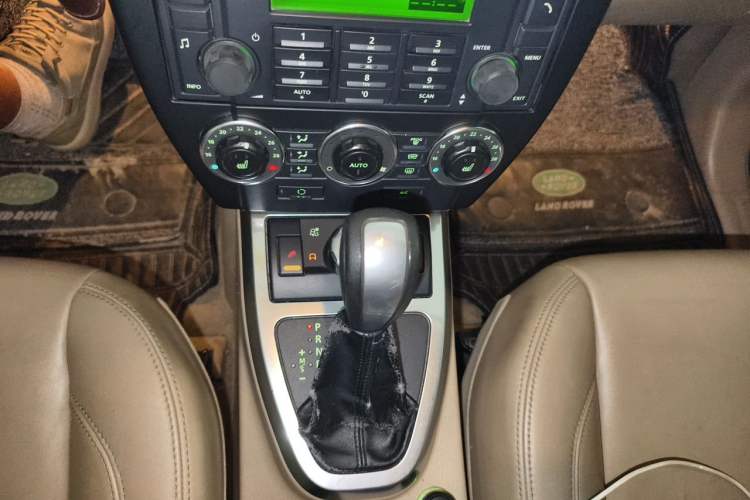 Used Land Rover Freelander 2 2010 3.2 i6 Automatic HSE Gasoline Version Gear Lever