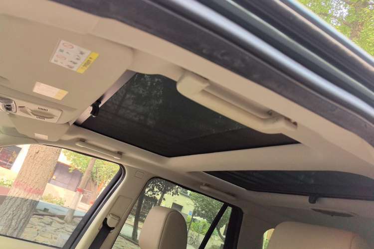 Used Land Rover Freelander 2 2010 3.2 i6 Automatic HSE Gasoline Version Headliner