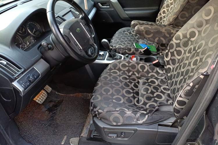 Used Land Rover Freelander 2 2010 2.2 TD4 Automatic SE Diesel Edition Left Front Seat