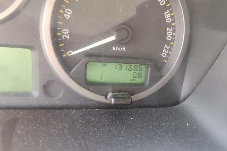 Used Land Rover Freelander 2 2010 3.2 i6 Automatic SE Gasoline Version Odometer Close Up