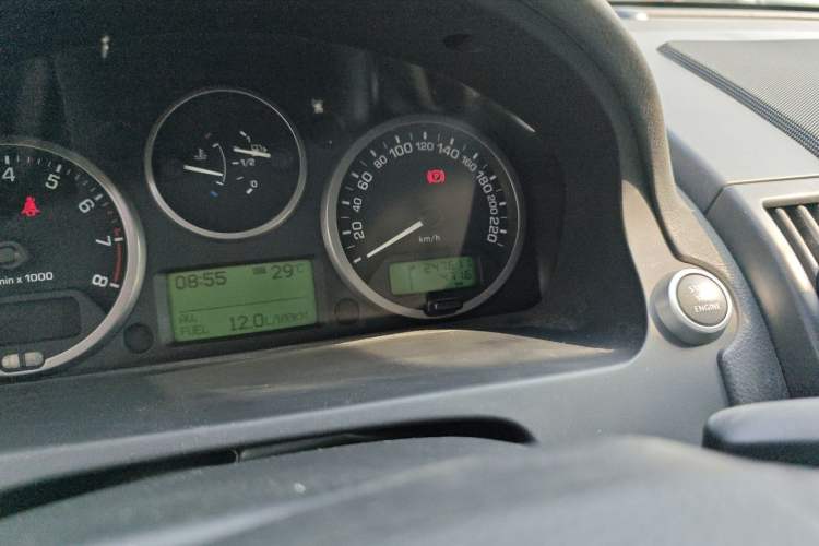 Used Land Rover Freelander 2 2010 3.2 i6 Automatic HSE Gasoline Version Odometer Close Up