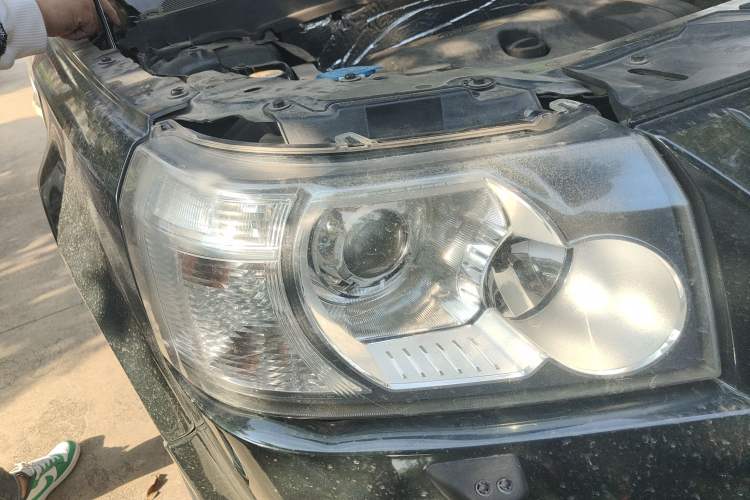 Used Land Rover Freelander 2 2010 3.2 i6 Automatic SE Gasoline Version Right Front Headlight