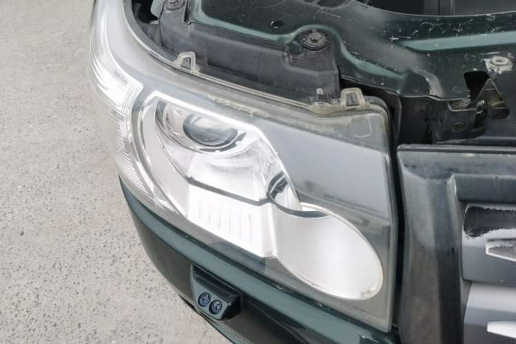 Used Land Rover Freelander 2 2010 3.2 i6 Automatic SE Gasoline Version Right Front Headlight