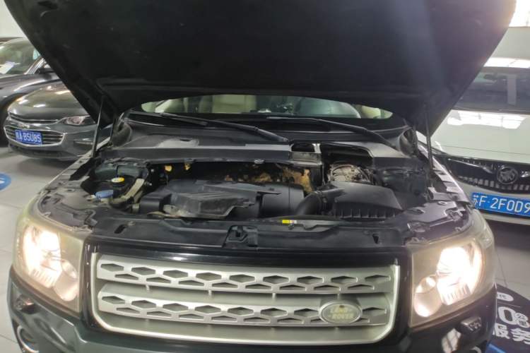 Used Land Rover Freelander 2 2010 3.2 i6 Automatic SE Gasoline Version Engine Bay