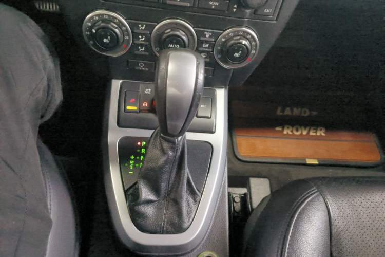 Used Land Rover Freelander 2 2010 3.2 i6 Automatic HSE Gasoline Version Gear Lever