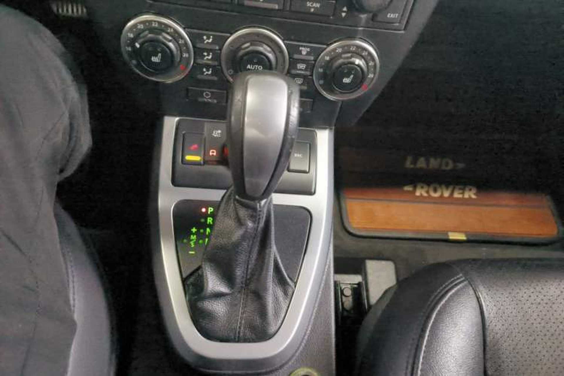 Used Land Rover Freelander 2 2010 3.2 i6 Automatic HSE Gasoline Version Gear Lever