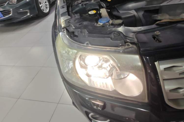 Used Land Rover Freelander 2 2010 3.2 i6 Automatic SE Gasoline Version Right Front Headlight