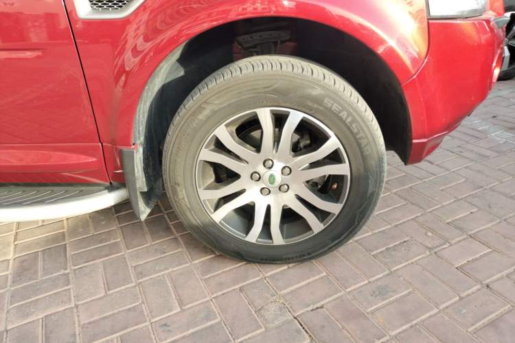 Used Land Rover Freelander 2 2010 3.2 i6 Automatic HSE Gasoline Version Right Front Wheel Hub
