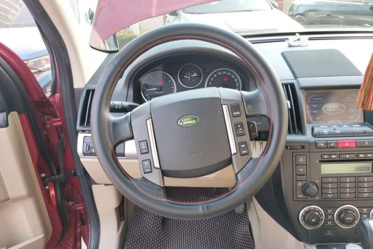 Used Land Rover Freelander 2 2010 3.2 i6 Automatic HSE Gasoline Version Steering Wheel