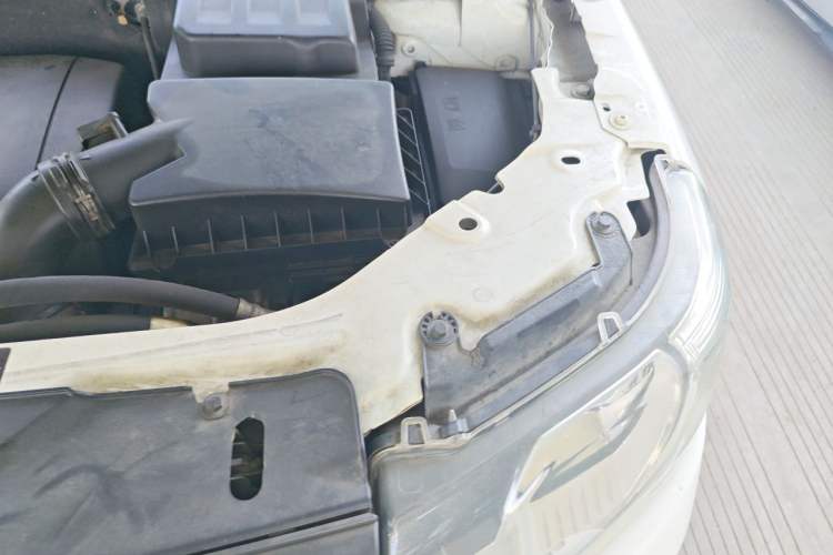 Used Land Rover Freelander 2 2010 3.2 i6 Automatic SE Gasoline Version Engine Bay Left