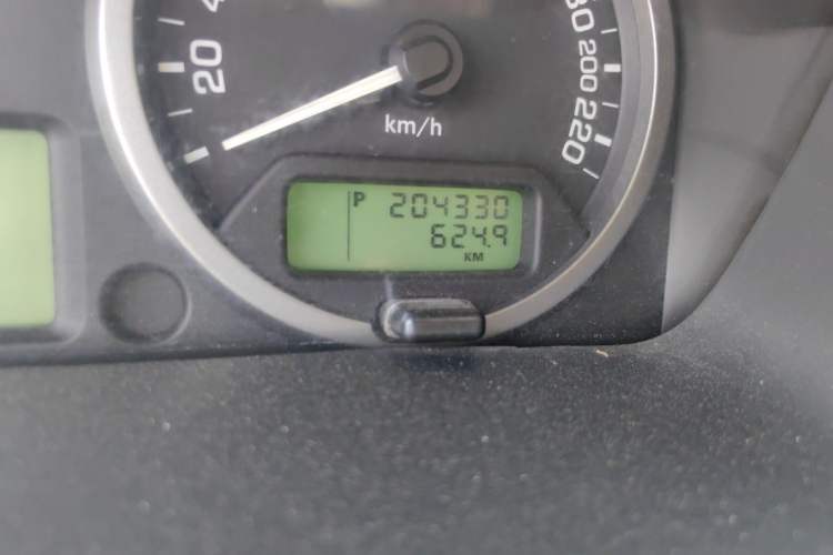Used Land Rover Freelander 2 2010 3.2 i6 Automatic SE Gasoline Version Odometer Close Up