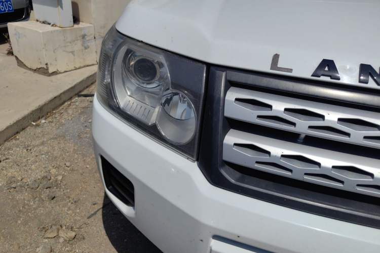 Used Land Rover Freelander 2 2010 3.2 i6 Automatic SE Gasoline Version Right Front Headlight