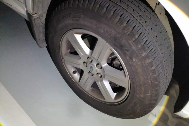Used Land Rover Freelander 2 2010 3.2 i6 Automatic SE Gasoline Version Right Front Wheel Hub