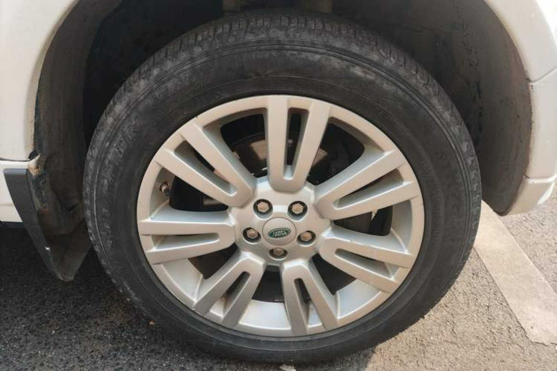 Used Land Rover Freelander 2 2010 3.2 i6 Automatic SE Gasoline Version Right Front Wheel Hub