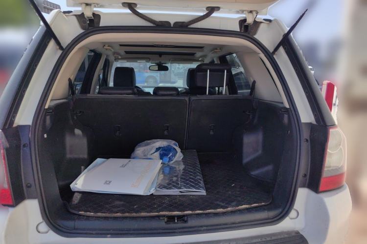 Used Land Rover Freelander 2 2010 3.2 i6 Automatic SE Gasoline Version Trunk