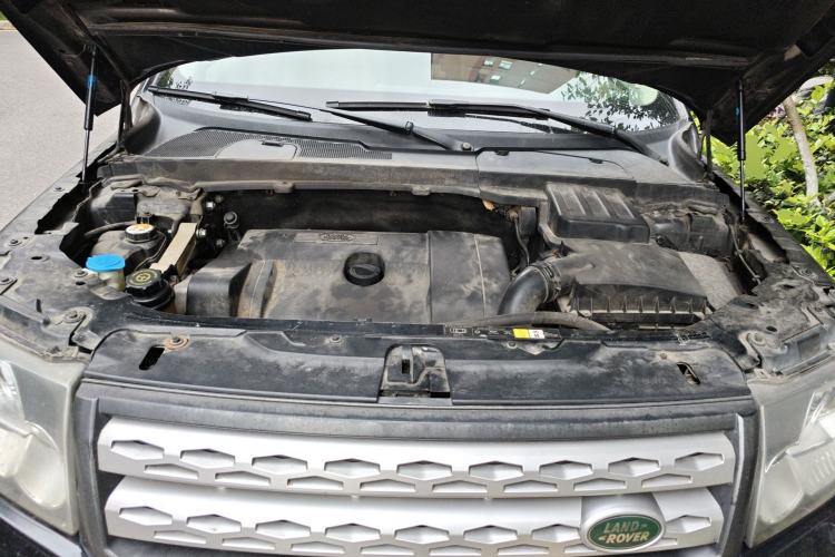 Used Land Rover Freelander 2 2011 3.2L i6 HSE Gasoline Edition Engine Bay