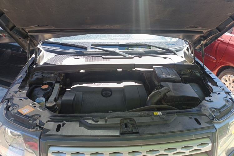 Used Land Rover Freelander 2 2011 3.2L i6 SE Gasoline Version Engine Bay