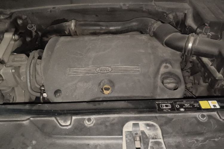 Used Land Rover Freelander 2 2011 2.2T SD4 SE Diesel Edition Engine Bay