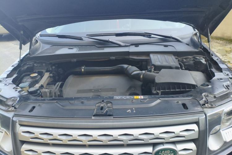 Used Land Rover Freelander 2 2011 2.2T SD4 SE Diesel Edition Engine Bay