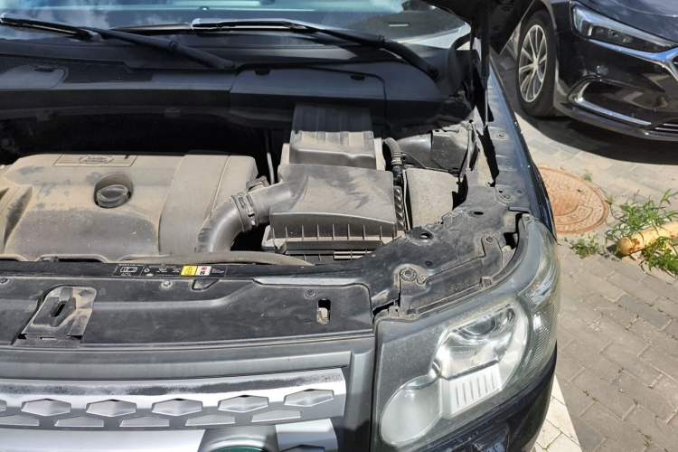 Used Land Rover Freelander 2 2011 3.2L i6 HSE Gasoline Edition Engine Bay Left