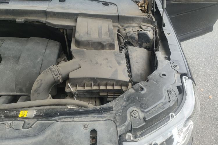 Used Land Rover Freelander 2 2011 3.2L i6 HSE Gasoline Edition Engine Bay Left