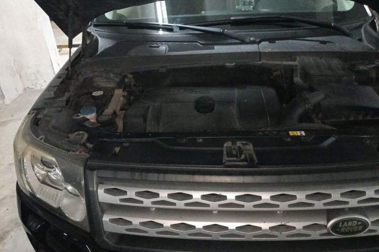 Used Land Rover Freelander 2 2011 3.2L i6 SE Gasoline Version Engine Bay Right
