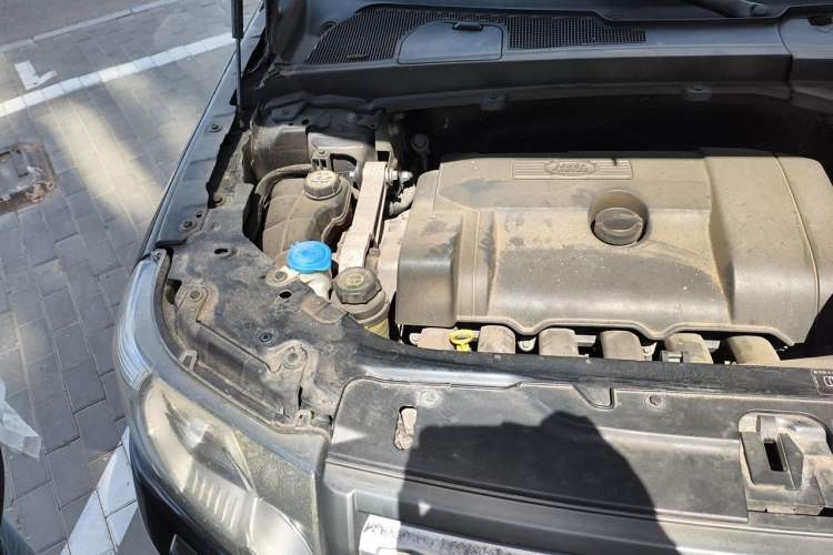 Used Land Rover Freelander 2 2011 3.2L i6 HSE Gasoline Edition Engine Bay Right