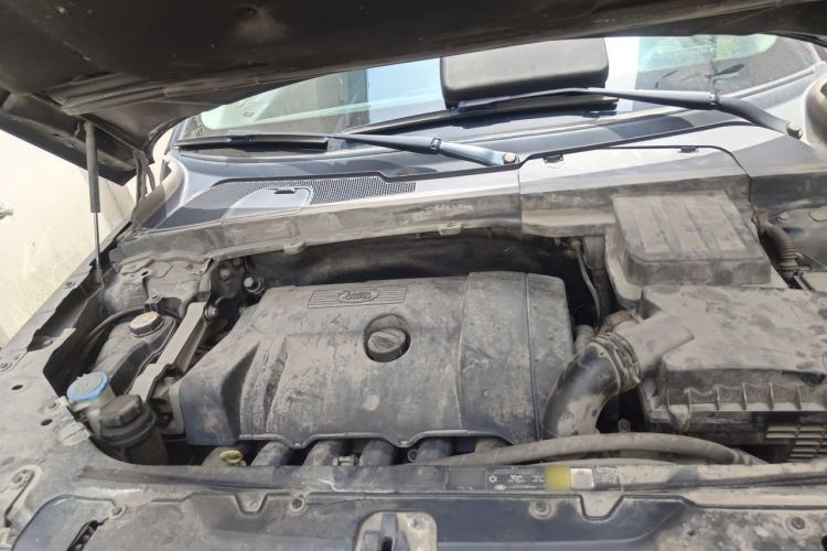 Used Land Rover Freelander 2 2011 3.2L i6 HSE Gasoline Edition Engine Bay