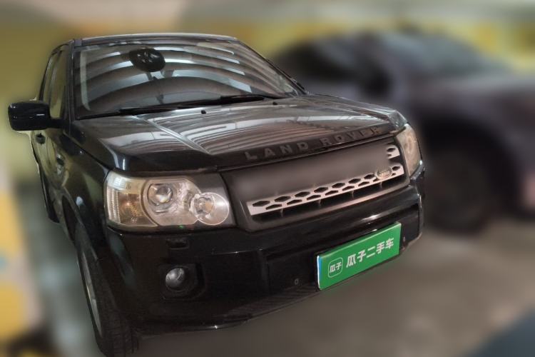 Used Land Rover Freelander 2 2011 2.2T SD4 SE Diesel Edition Front Right 45 Deg