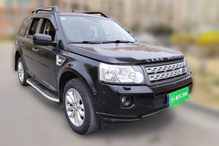 Used Land Rover Freelander 2 2011 2.2T SD4 SE Diesel Edition Front Right 45 Deg