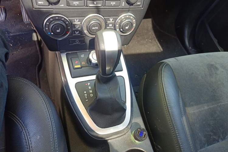 Used Land Rover Freelander 2 2011 3.2L i6 SE Gasoline Version Gear Lever