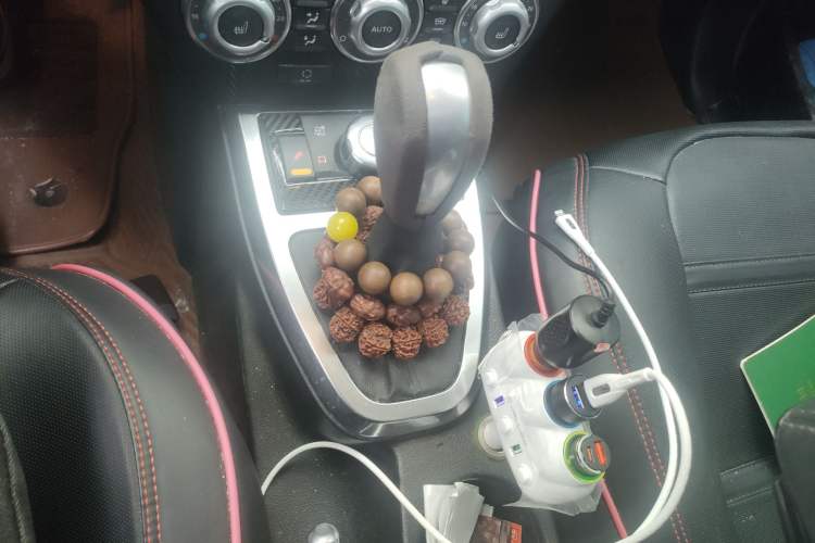 Used Land Rover Freelander 2 2011 3.2L i6 HSE Gasoline Edition Gear Lever