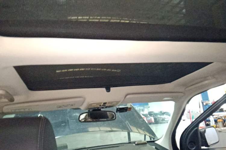Used Land Rover Freelander 2 2011 3.2L i6 HSE Gasoline Edition Headliner