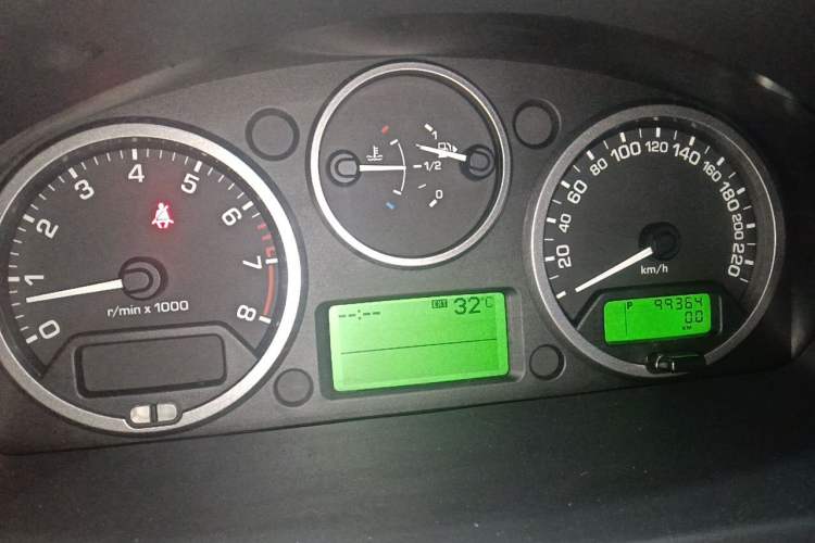 Used Land Rover Freelander 2 2011 3.2L i6 HSE Gasoline Edition Instrument Cluster