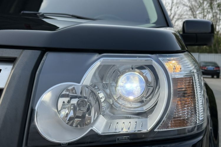 Used Land Rover Freelander 2 2011 3.2L i6 HSE Gasoline Edition Left Front Headlight