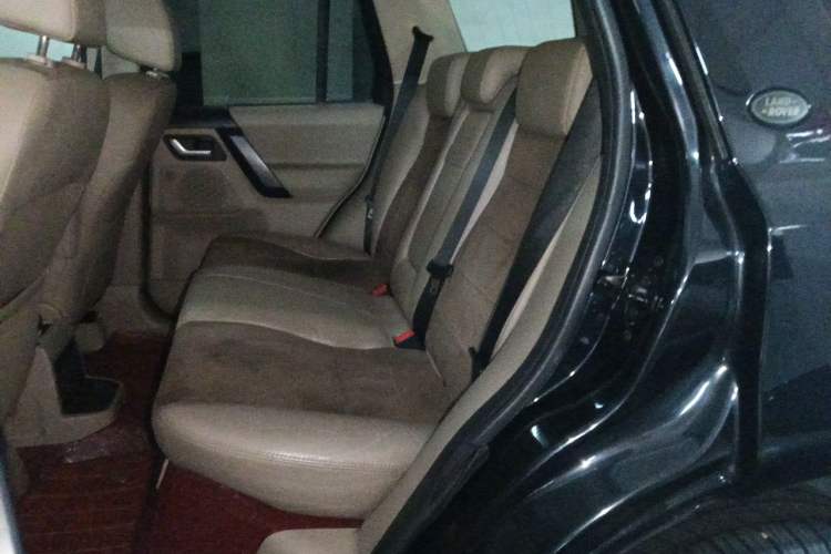 Used Land Rover Freelander 2 2011 3.2L i6 SE Gasoline Version Left Rear Seat