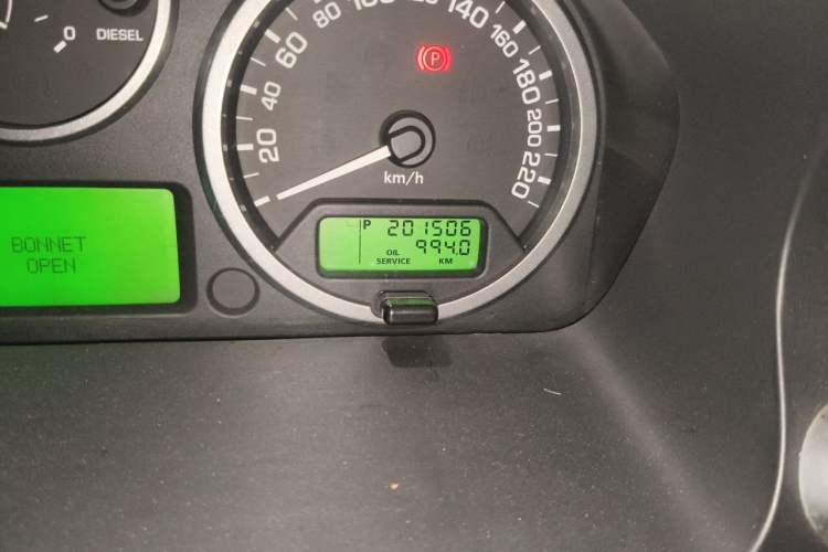 Used Land Rover Freelander 2 2011 2.2T SD4 SE Diesel Edition Odometer Close Up