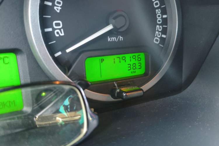 Used Land Rover Freelander 2 2011 2.2T SD4 SE Diesel Edition Odometer Close Up