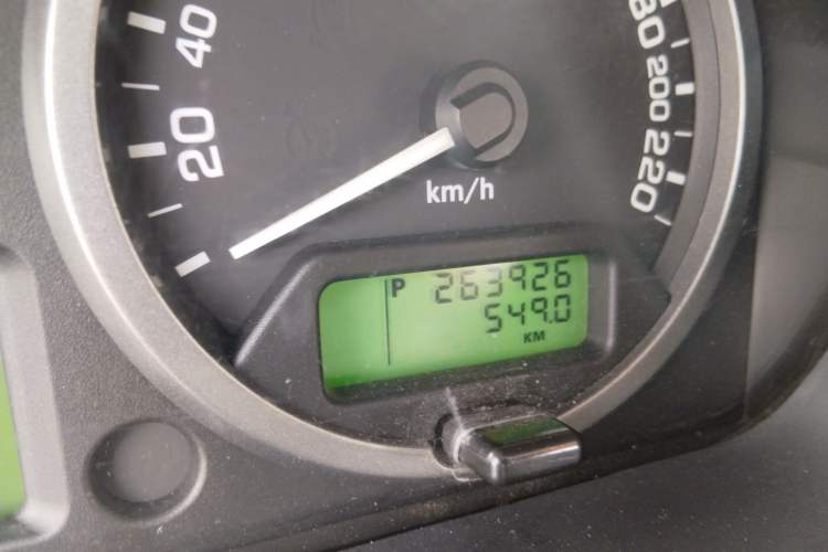 Used Land Rover Freelander 2 2011 2.2T SD4 SE Diesel Edition Odometer Close Up