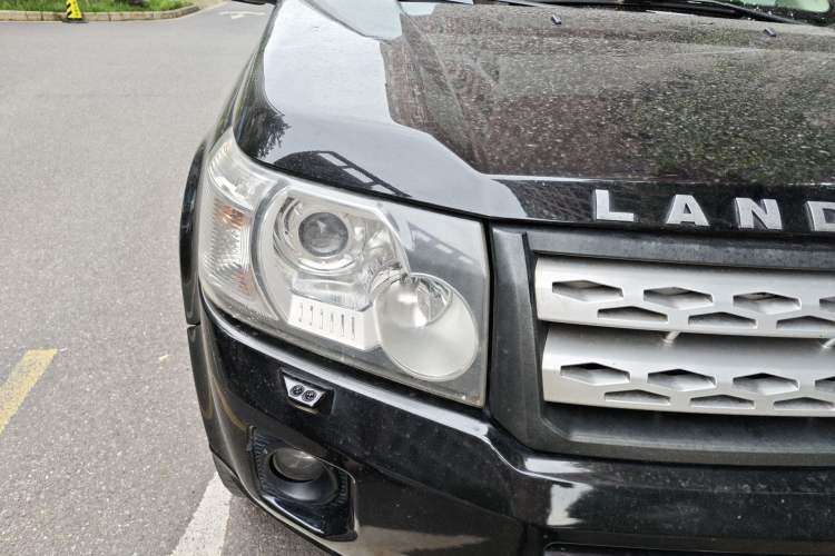 Used Land Rover Freelander 2 2011 3.2L i6 HSE Gasoline Edition Right Front Headlight