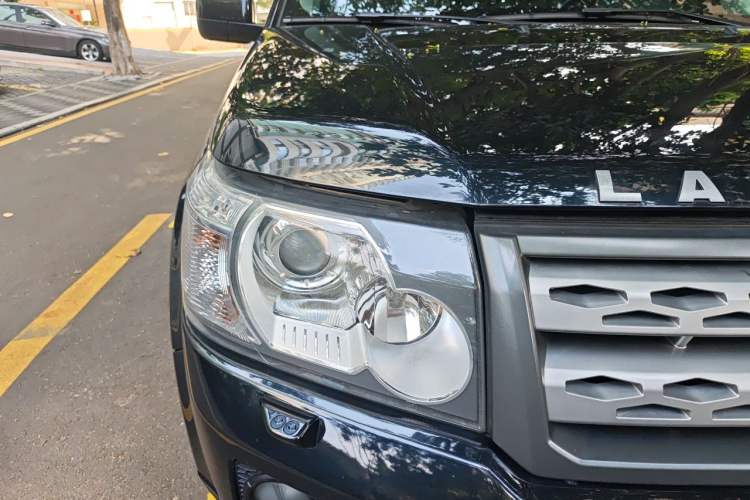 Used Land Rover Freelander 2 2011 3.2L i6 SE Gasoline Version Right Front Headlight