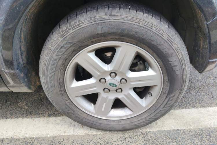 Used Land Rover Freelander 2 2011 2.2T SD4 SE Diesel Edition Right Front Wheel Hub