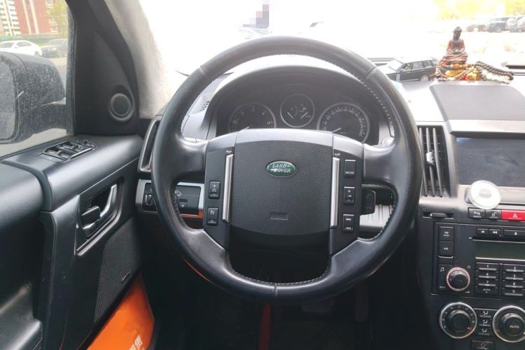 Used Land Rover Freelander 2 2011 2.2T SD4 SE Diesel Edition Steering Wheel