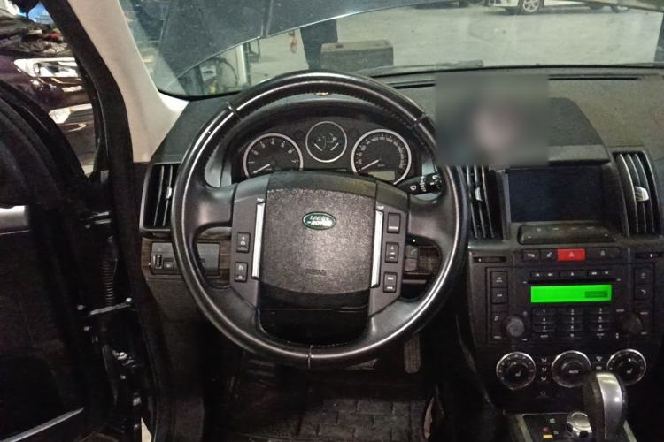 Used Land Rover Freelander 2 2011 3.2L i6 HSE Gasoline Edition Steering Wheel