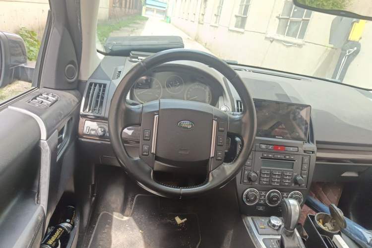 Used Land Rover Freelander 2 2011 3.2L i6 HSE Gasoline Edition Steering Wheel