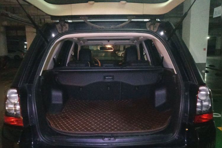 Used Land Rover Freelander 2 2011 3.2L i6 SE Gasoline Version Trunk