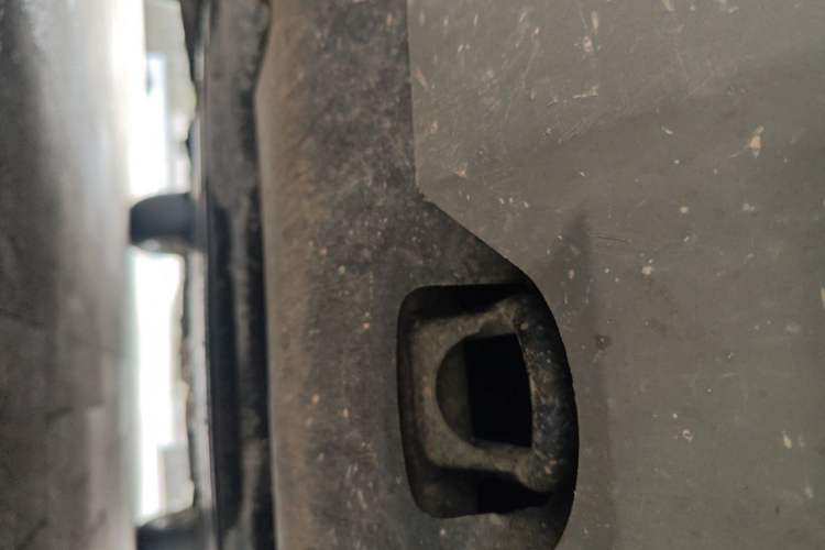 Used Land Rover Freelander 2 2011 3.2L i6 HSE Gasoline Edition Chassis Front