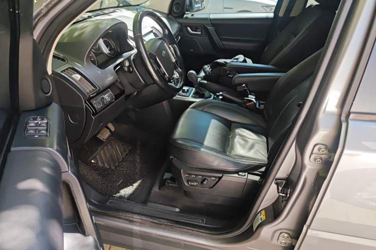 Used Land Rover Freelander 2 2011 3.2L i6 HSE Gasoline Edition Driver Seat