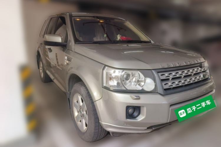 Used Land Rover Freelander 2 2011 2.2T SD4 SE Diesel Edition Front Right 45 Deg