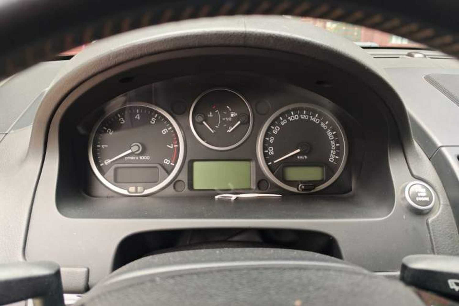 Used Land Rover Freelander 2 2011 3.2L i6 HSE Gasoline Edition Instrument Cluster